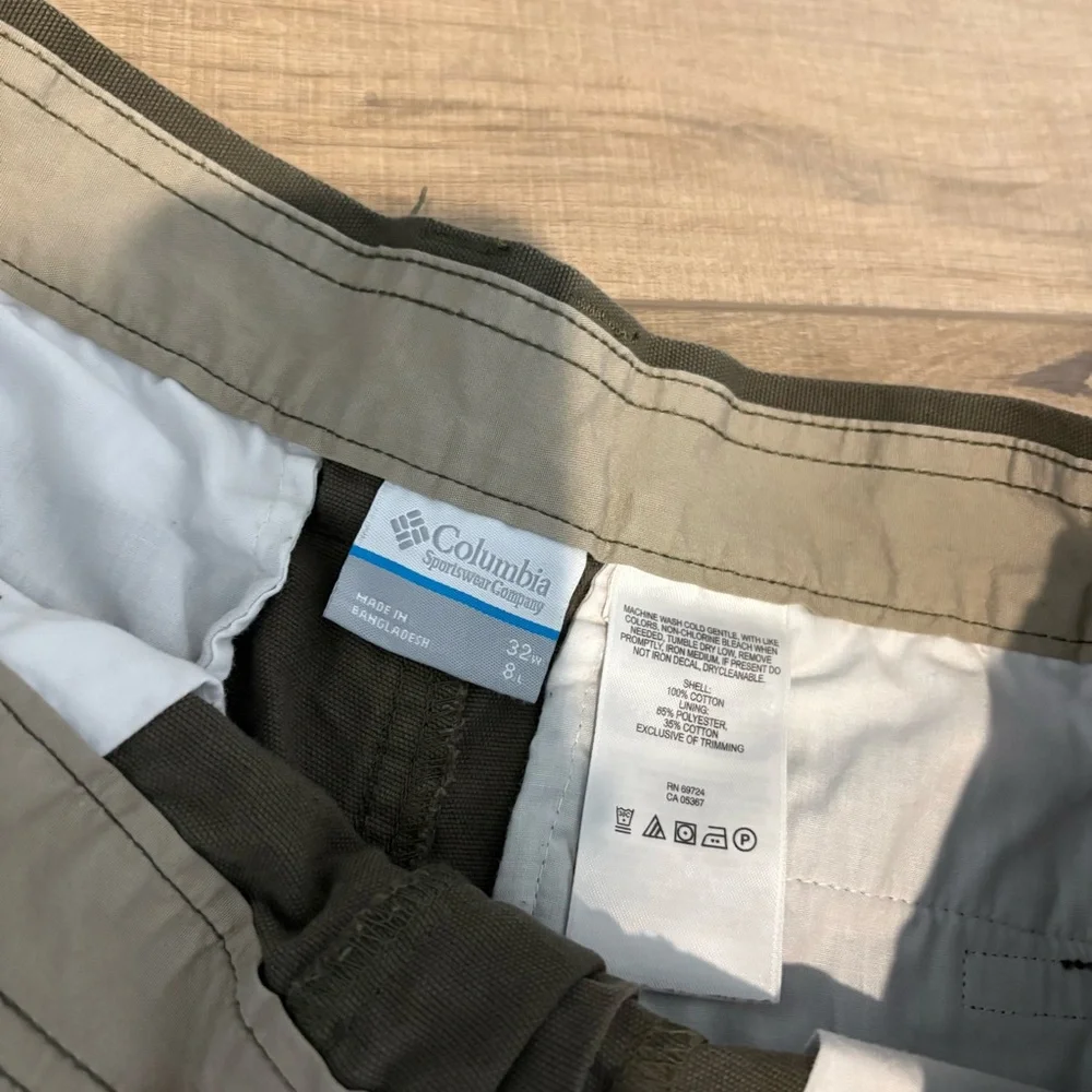 Columbia Shorts Pocket Button Lightweight Outdoors Cargo army green size‎ 32